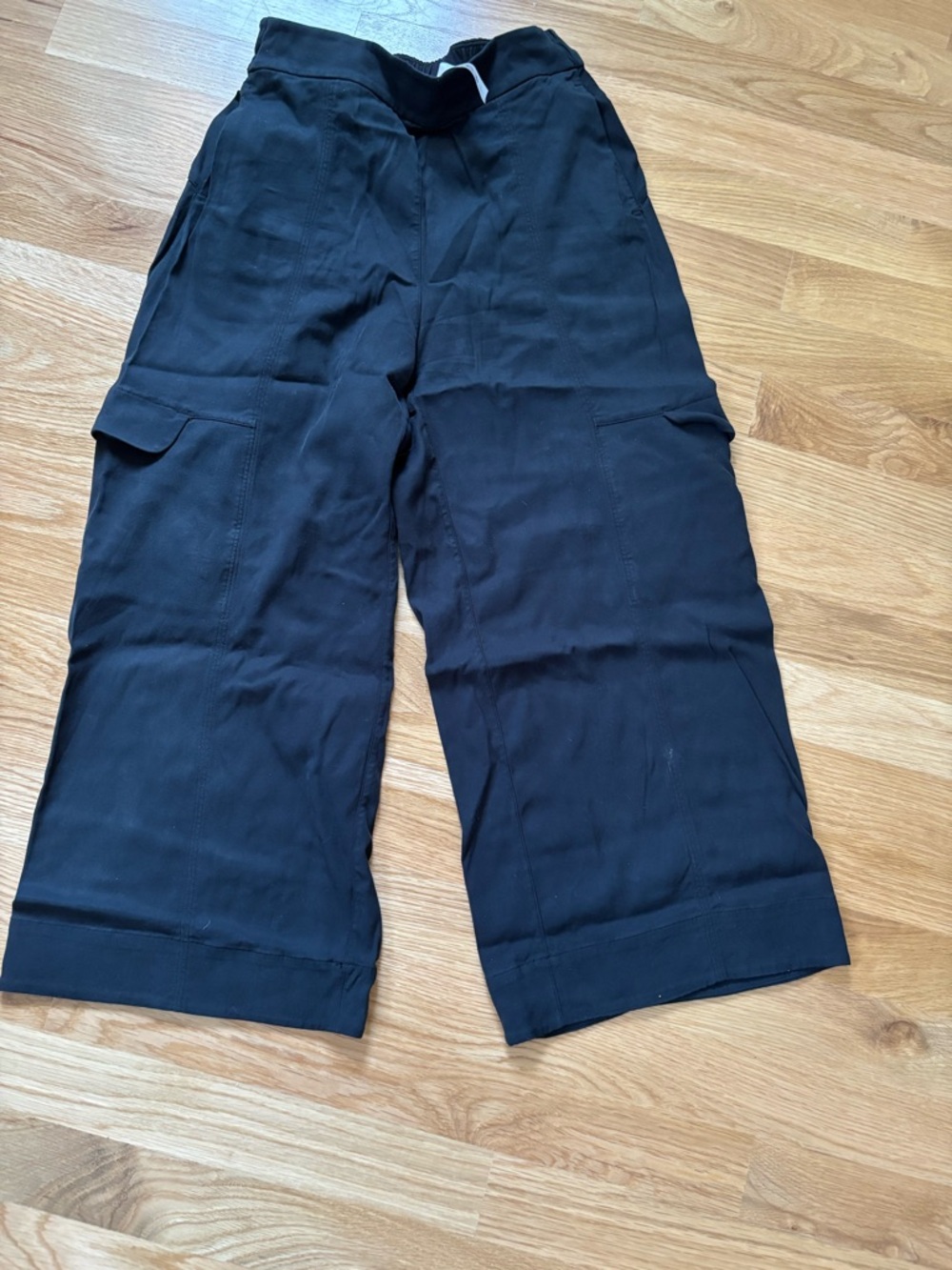 lululemon athletica Black Elastic-Waist Active Pants